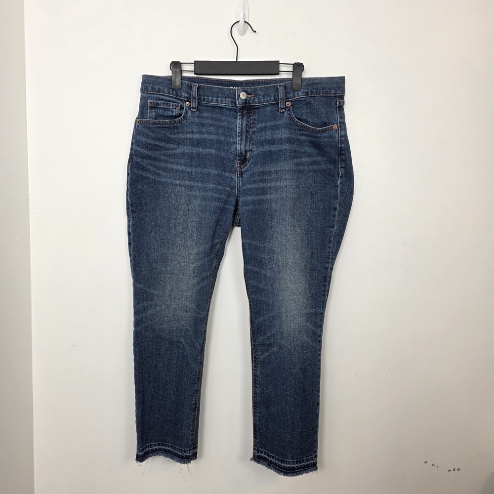 Old Navy Dark Wash Mid Rise Boyfriend‎ Raw Hem Stretch Cropped Jeans Size 12